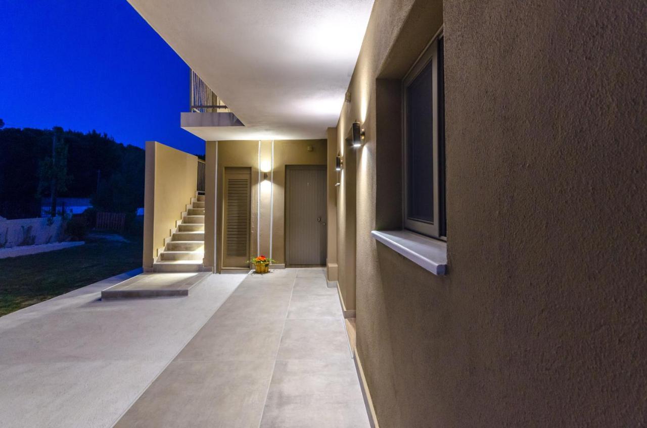Forest Resort Suites Skiathos Трулос Экстерьер фото
