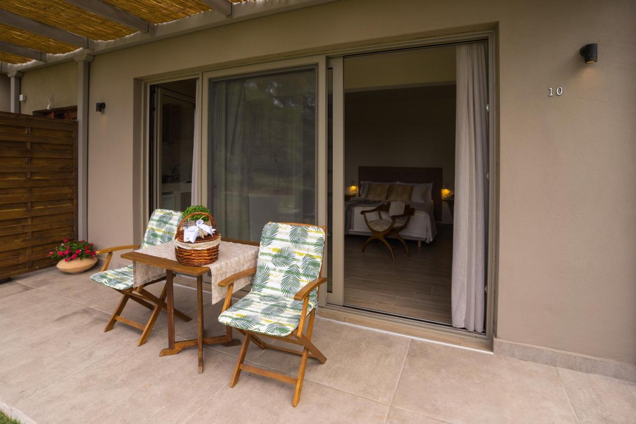 Forest Resort Suites Skiathos Трулос Экстерьер фото