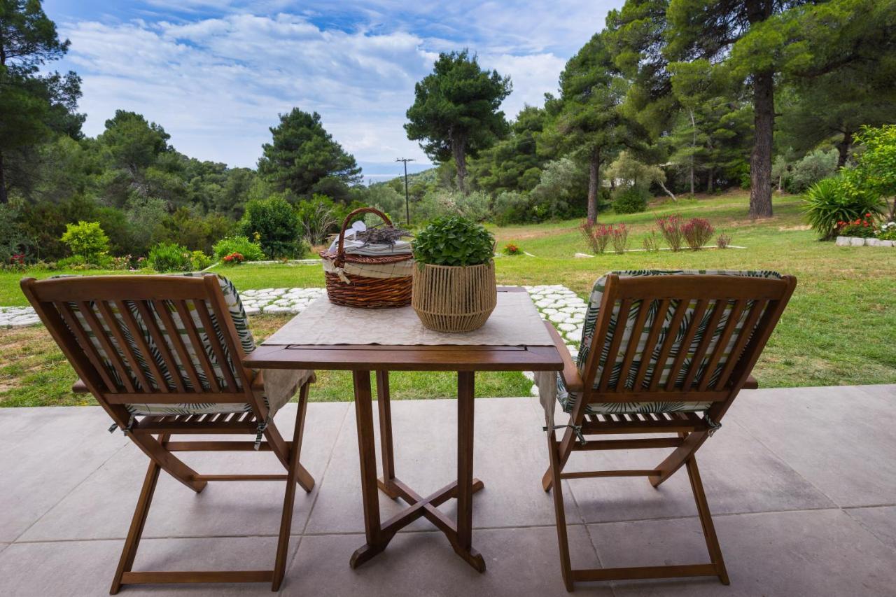 Forest Resort Suites Skiathos Трулос Экстерьер фото