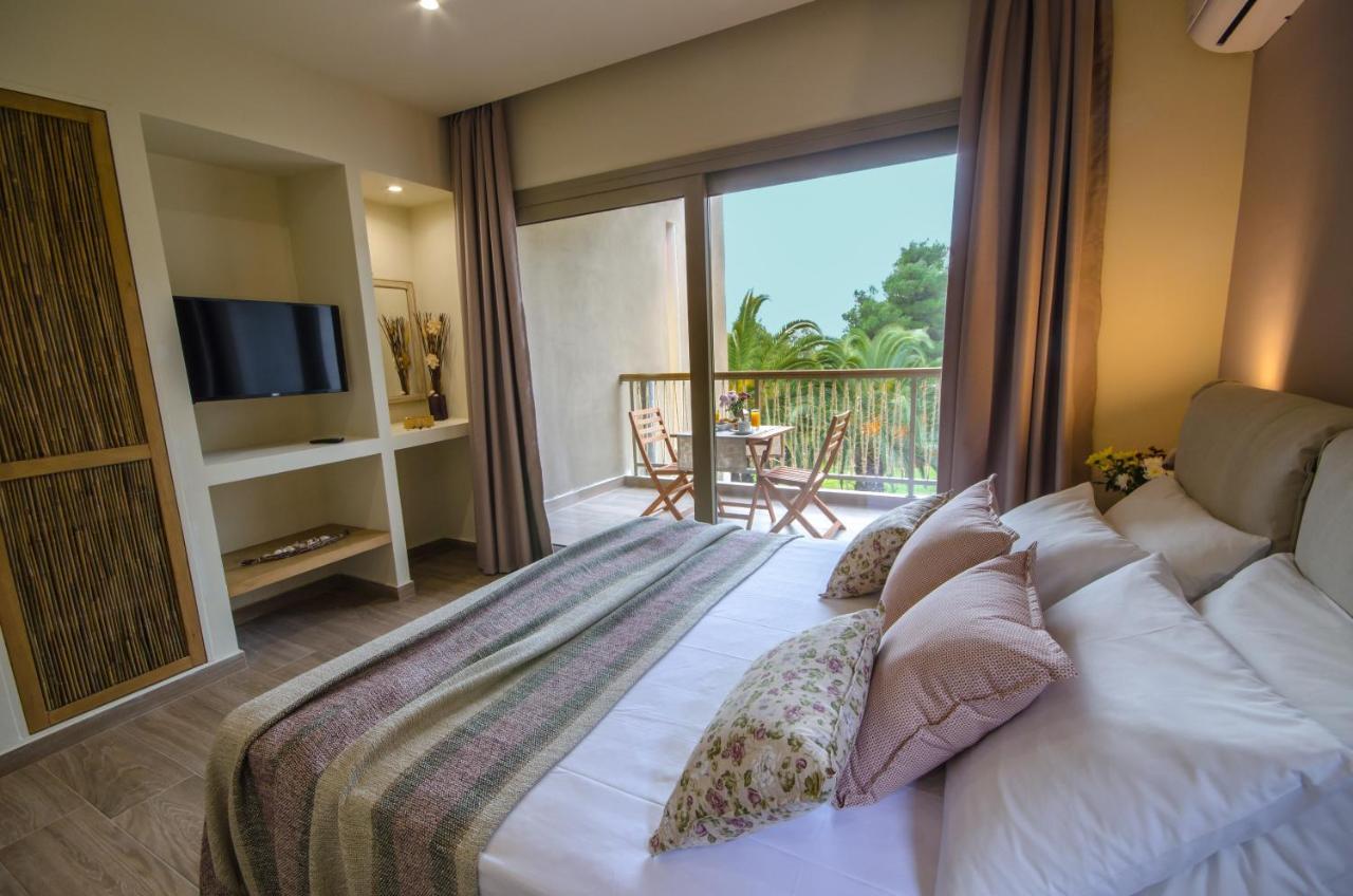 Forest Resort Suites Skiathos Трулос Экстерьер фото